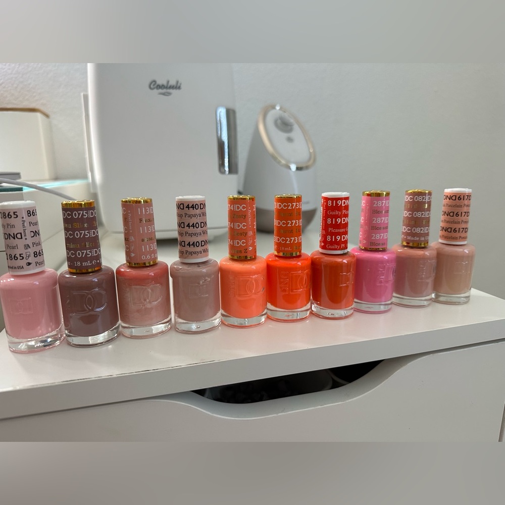 10 Brand new DND nail polishes